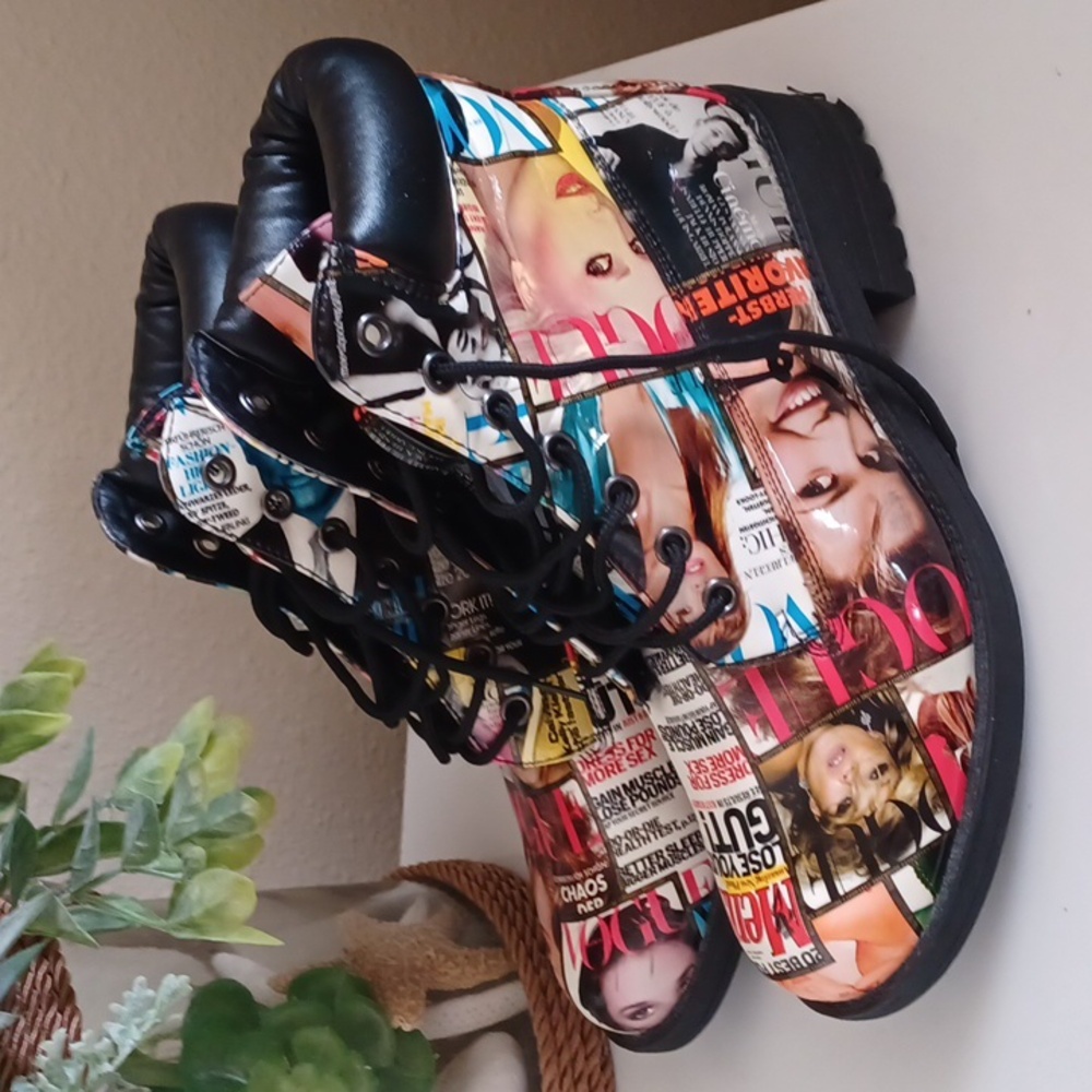 Shoe Republic LA Magazine Cover Multicolor Print Ankle Boots* SZ 8 - Picture 3 of 9